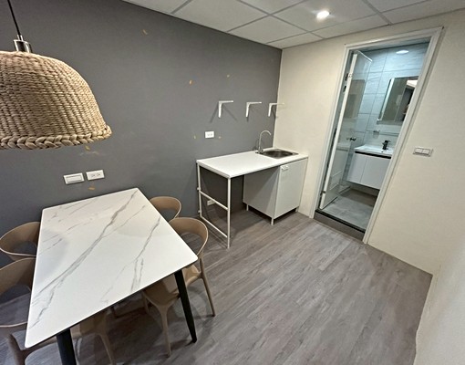 ★三總醫院★捷運南京三民★租補★可寵★採光通風★ - Image 7