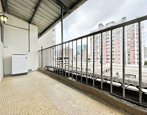 路燈下靜靜等待泥🎈大室內大陽台獨洗曬飲水機🎈管員可貓租補 - Image 9