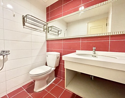 近逢甲商圈接西屯路台灣大道通勤方便近朝馬轉運站! - Image 14