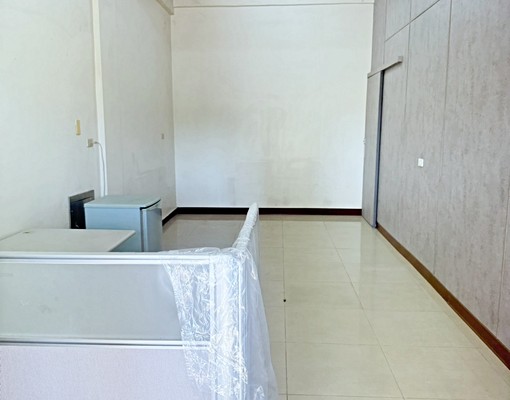 新進路上黃金店面(可做辦公室) - Image 1