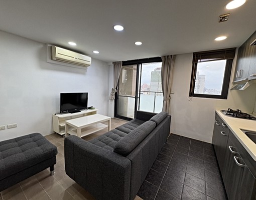 林森路近北大路中山路大遠百旁樓中樓2房 - Image 1