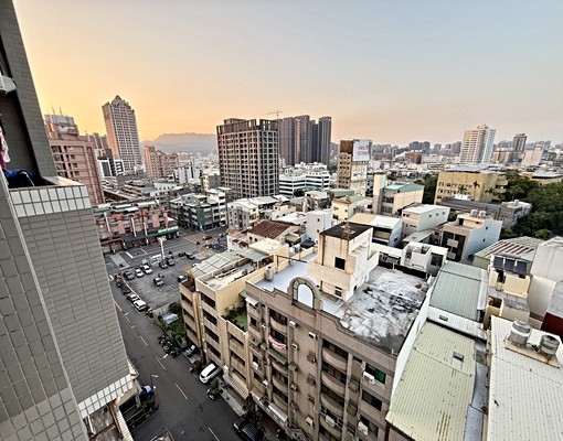 高雄車站🚆可租補｜平車美套房｜新樓中樓 - Image 12