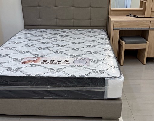 全新裝潢,ㄧ房一廳,可當工作室 - Image 1