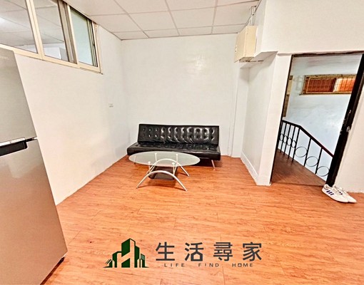 近台中火車站💖可租補兩房✨懷舊風✨空間舒適✨租補後不用一萬 - Image 2