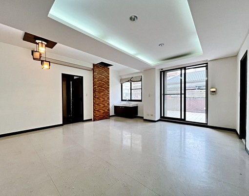 南屯五星級🌟豪宅別墅🉑營登報稅#住辦#停4車#附三溫暖 - Image 2