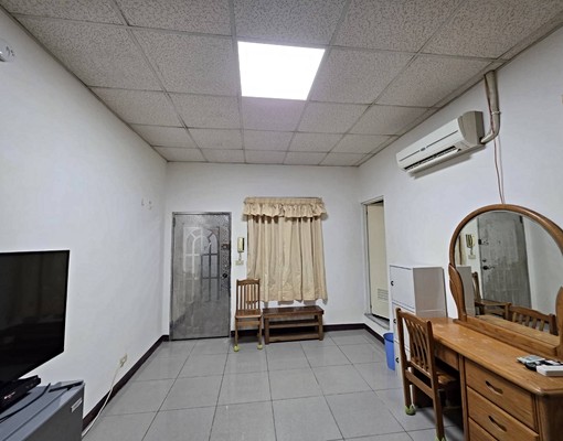 頂加乾淨套房(限台籍1人上班族) - Image 2