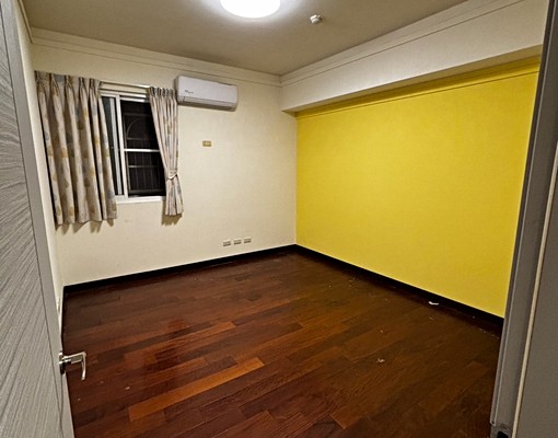 大四房有車位,可租補 - Image 2