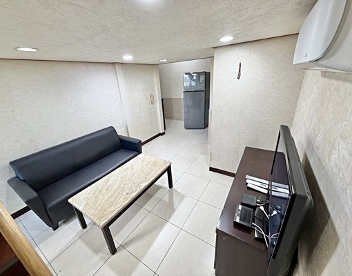 大管家免仲費@稀有陽台樓中樓套房@可補助 - Image 8