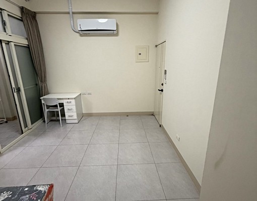 全新白色精緻溫馨電梯陽台套房獨立洗衣機機車位 - Image 1