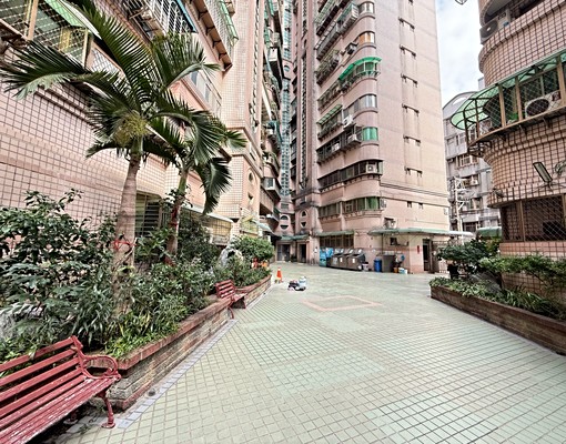 板橋金門街電梯三房 - Image 1