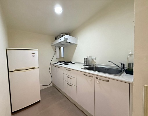 信義安和🏠正兩房採光通風/獨立露台洗曬/垃圾代收/機能強 - Image 9