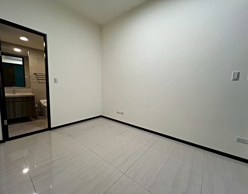 宏普面公園2+1房稀有露台戶 - Image 1