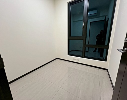 宏普面公園2+1房稀有露台戶 - Image 3