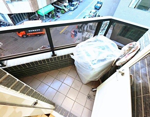 超極限秒殺✨陽台獨洗✨乾溼分離✨絕美採光✨電梯套房 - Image 8