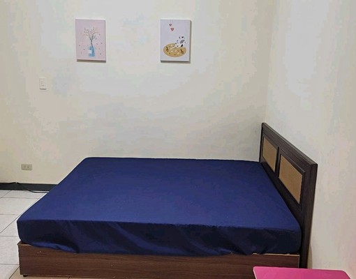 可租補,市區家具齊全套房 - Image 1