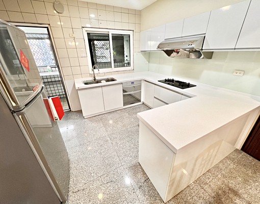 【超大2+1房釋出】大客廳+雙陽台+純白系統廚具|家庭最愛 - Image 3