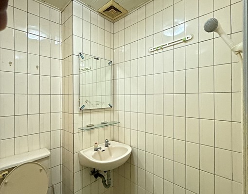 西屯路靜巷健康套房含光纖網路管理費水450電5夏6元多間可選 - Image 13