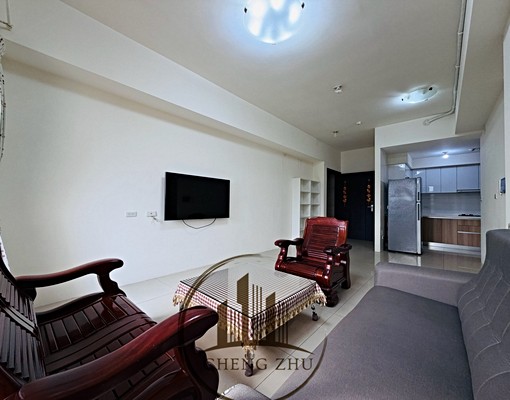 東區秀泰🔥湖濱新綻✨超大三房平車💎可寵物戶籍租補 - Image 3