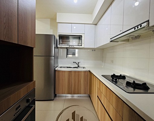 東區秀泰🔥湖濱新綻✨超大三房平車💎可寵物戶籍租補 - Image 4