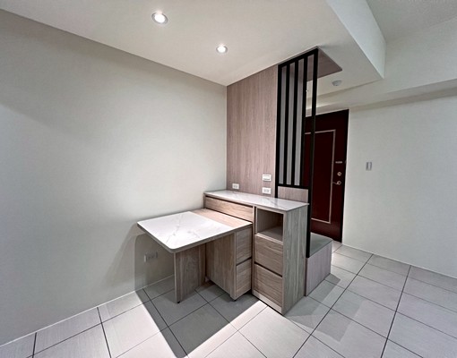 幸福商圈全新高檔裝潢電梯溫馨2房(仲介勿擾) - Image 5