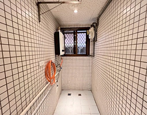 幸福商圈全新裝潢電梯溫馨2房平面車位可談(仲介勿擾) - Image 11