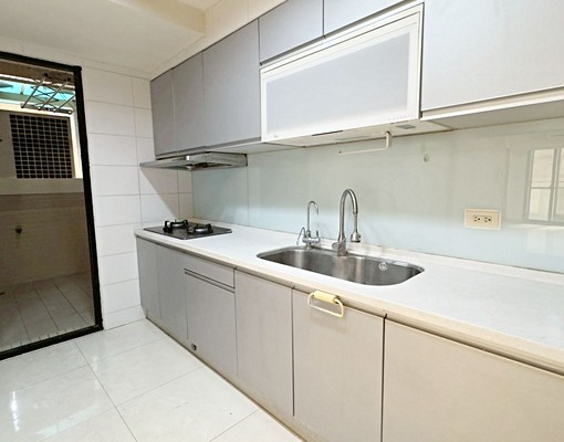 漢神巨蛋瑞豐商圈農16【麗緻四季】4房大平車 - Image 9