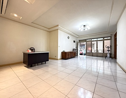 ☃妞妞☃稀有大信街一樓可租補 - Image 1