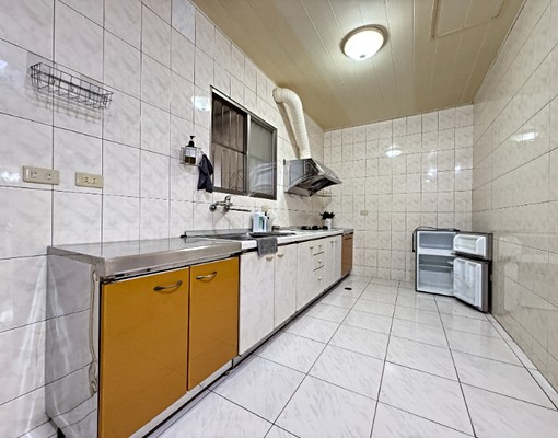 ☃妞妞☃稀有大信街一樓可租補 - Image 4