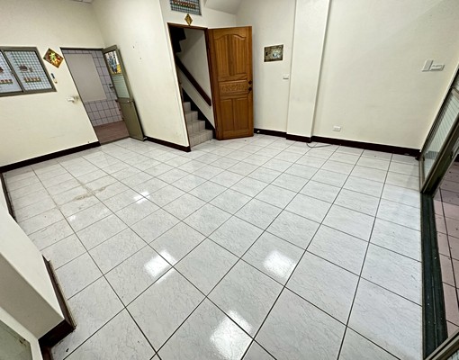 頭份機頭大空間6房透天 - Image 1