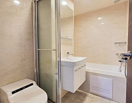 高鐵特區。兩房平車。可租補台水電 - Image 8