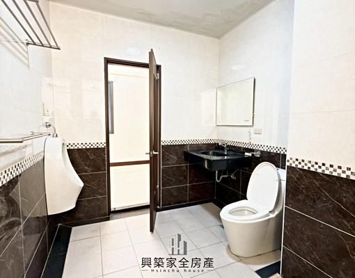 📢高鐵|大坪數電梯套房可貓|獨立陽台洗衣機|室內機車位|A - Image 13