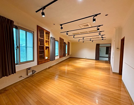 正對惠來公園滿滿樹海超大整層電梯住家辦公兩用附二車位 - Image 8