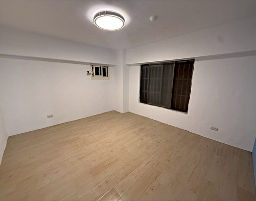 傑出租屋/稀有1樓全新裝潢,可寵可補助入籍,雙車位! - Image 9