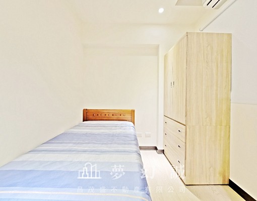 高鐵特區。全配兩房含管。可租補台水電 - Image 7