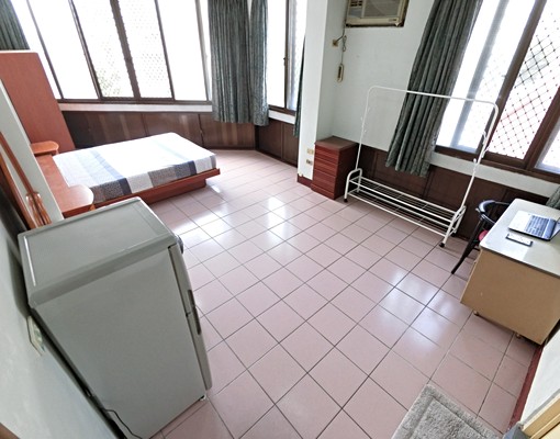 🌟租屋情報大公開!🌟✅衛浴開窗✅類台電✅子母車✅機車位 - Image 10