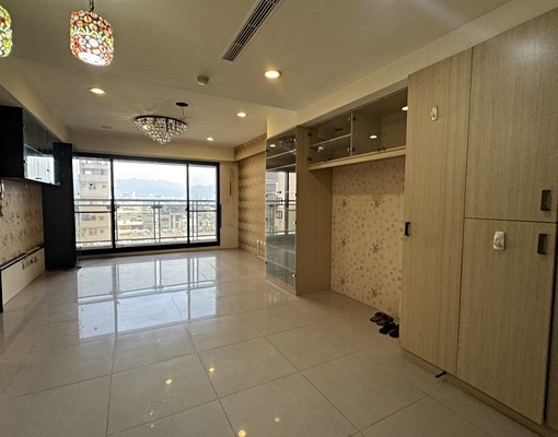 😄樂~立新學區優質澄品三房+平車視野戶😄 - Image 1