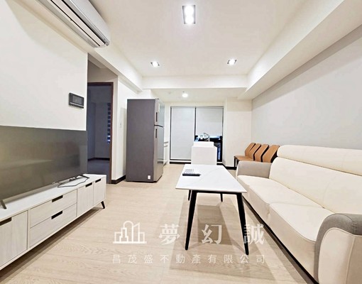 高鐵特區。全配三房平車。可租補台水電 - Image 2