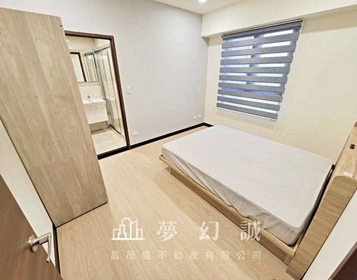 高鐵特區。全配三房平車。可租補台水電 - Image 4