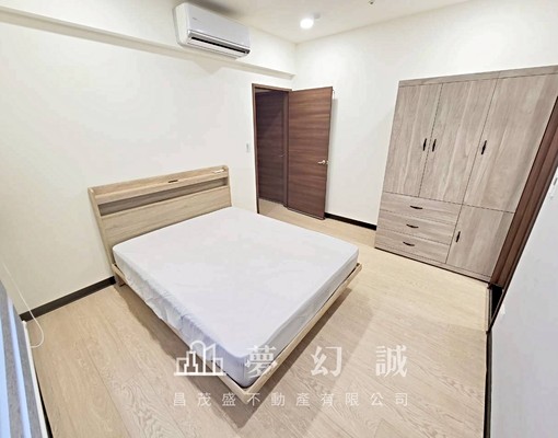 高鐵特區。全配三房平車。可租補台水電 - Image 5