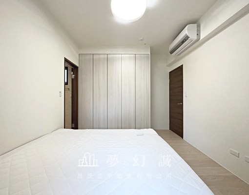 高鐵特區。全配三房含管。可租補台水電 - Image 5