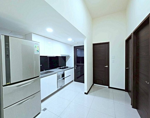 近光華商圈💖火車站💖可租補拎包入住 - Image 5