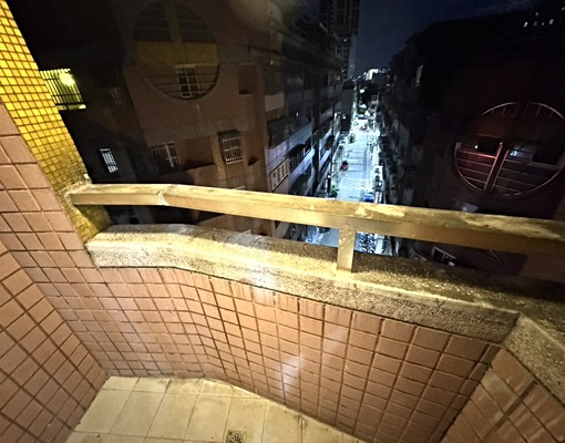 近逢甲商圈與新光遠百交通方便(台水電) - Image 11