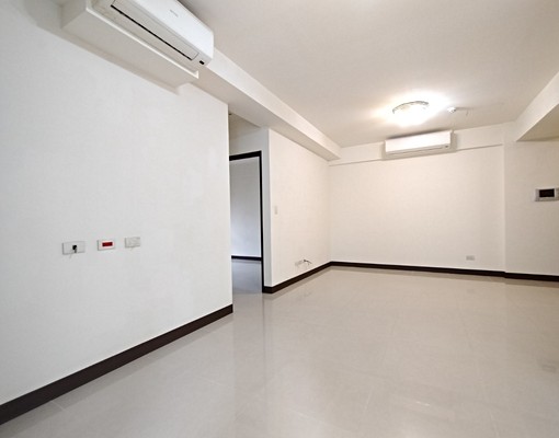 最金貴蛋黃區,萬坪公園,輕軌,家樂福商圈旁,頂天立地2房 - Image 8