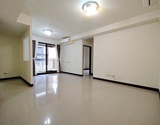 最金貴蛋黃區,萬坪公園,輕軌,家樂福商圈旁,頂天立地2房 - Image 15