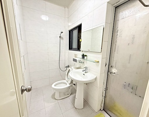 【吉屋租賃】中清路x五權路◆傢俱家電全配網路子母車◆可租補 - Image 9