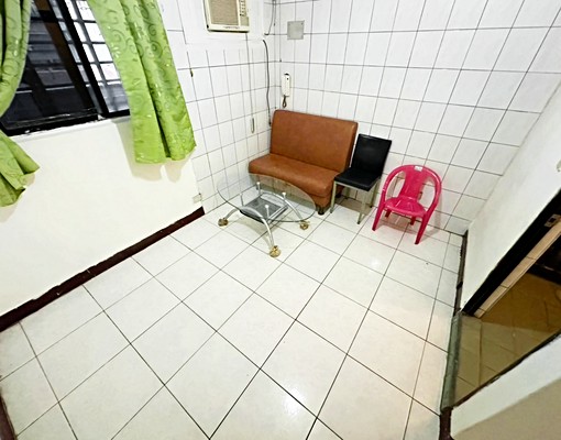 浮州車站【超值1房1廳】有陽台★獨洗衣機★水泥隔間 - Image 1