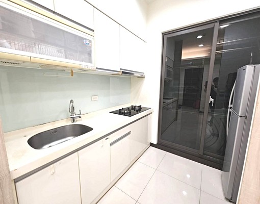 可租補入戶籍~電梯2房可直接入住~有1機車位使用~百萬裝潢 - Image 8