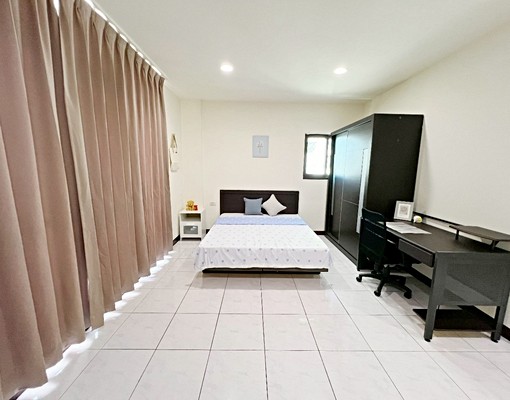 仁和路上/超大空間/超大陽台/採光一級棒 - Image 8