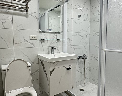 海山捷運/全新裝潢/電梯三房兩廳/可租補 - Image 10