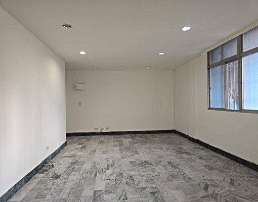 宜興街電梯大三房 - Image 1